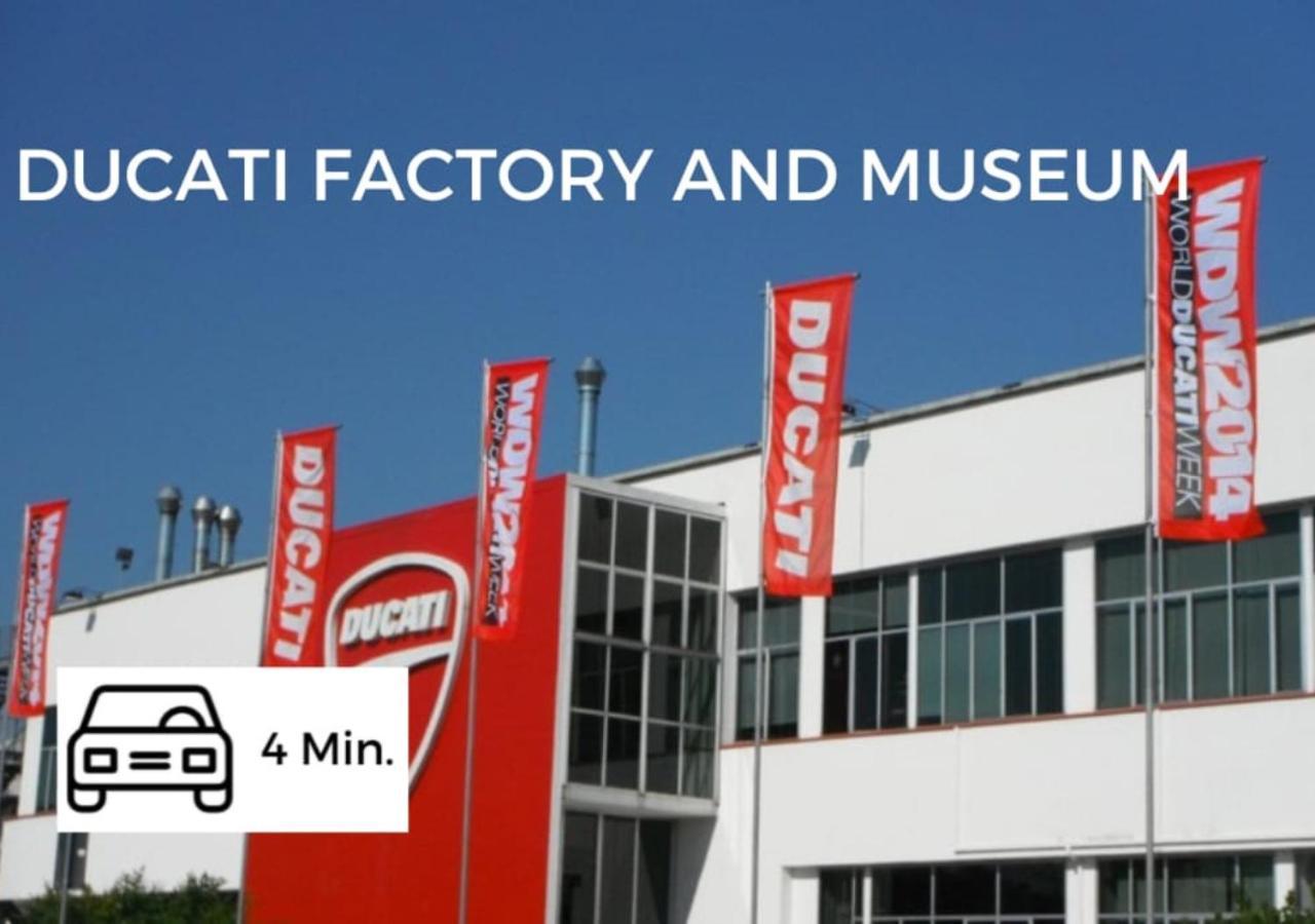 Sky Loft Airport - Modern Apt 1St Floor Apartment Bologna Luaran gambar